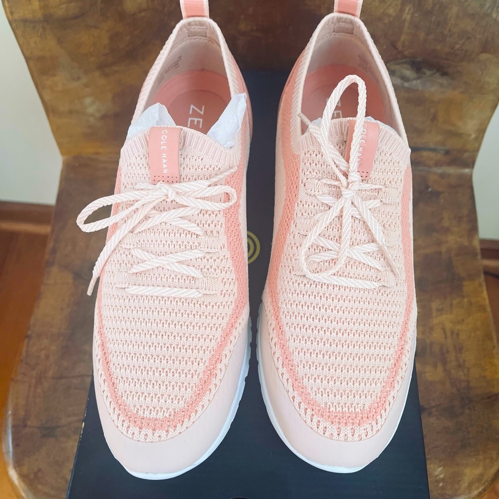 Cole Haan zerogrand Beyond Oxford. Color-peach whip.